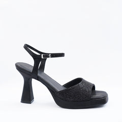 LUZIA BLACK