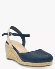 YENNIFER NAVY
